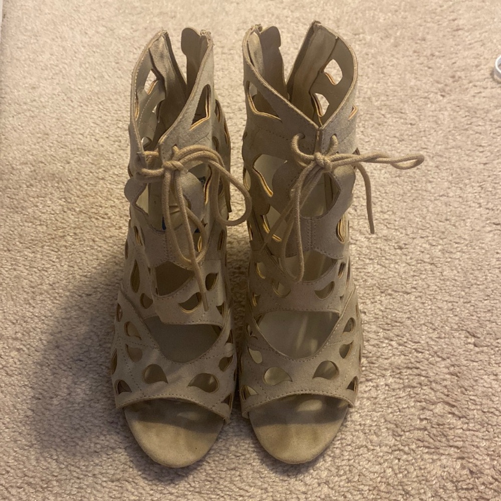 ALDO nude heels
